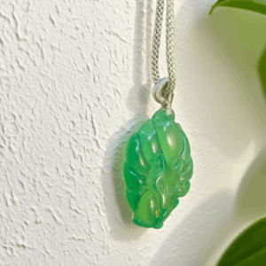 D116 Pendant Necklace: Green Fox Totem