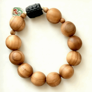 D142 Silver Obsidian Bead with Auspicious Cloud Pendant