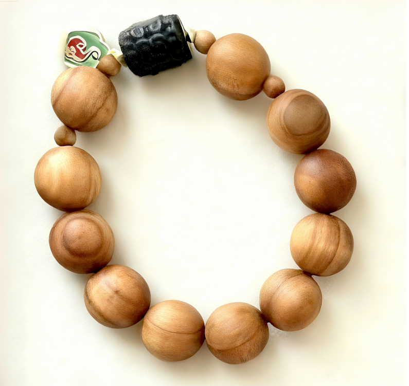 D142 Silver Obsidian Bead with Auspicious Cloud Pendant